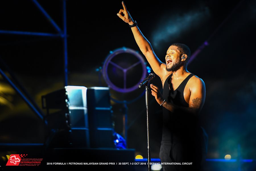 Usher-performing-at-the-After-Race-Concert.jpg